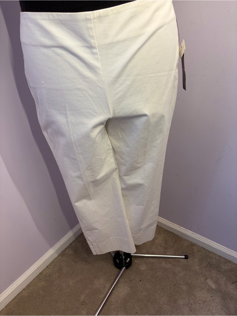 Dana Buchman Capris,NWT,Size 12